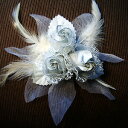 コサージュ☆結婚式や卒業式に☆羽付き3ローズ コサージュ<11色>(メール便不可)【ローズばらドレスのヘアアレンジ,お呼ばれ,パーティ,ヘアアクセ,ヘアアクセサリー結婚式,ウェディング,フォーマル,髪飾り,卒業式,入学式,卒園式】【5000円以上で送料無料】【マラソンP05】