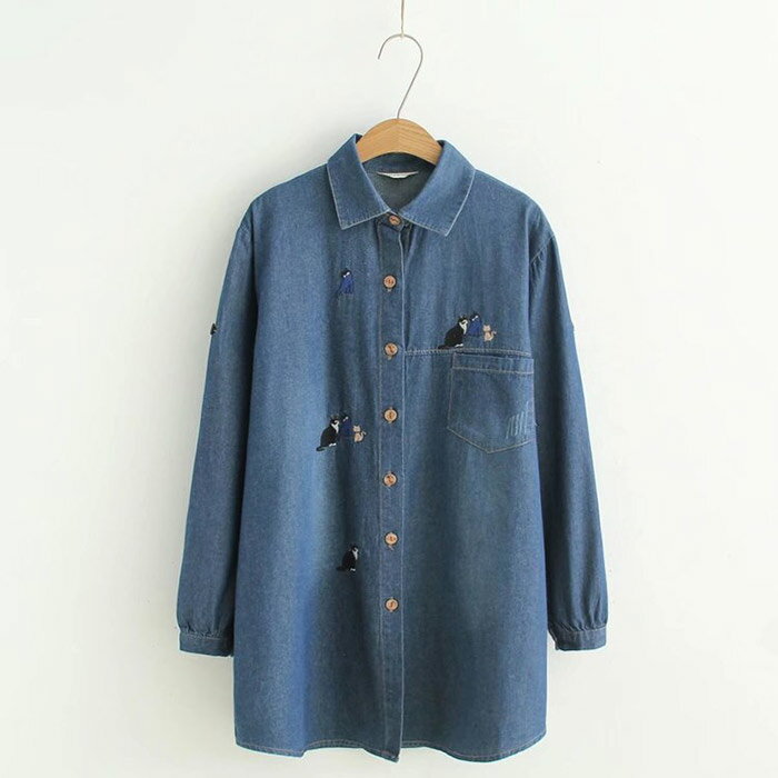 ☆かわいい猫刺繍　デニムロングシャツ・アウター　ゆったりシルエット レディース　シャツ　森ガール　刺繍　デニム　ロングブラウス　レディーストップス　 レディース　トップス　ブラウス　AQH