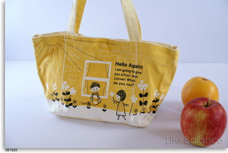 SHINJI KATOHfUC̑IԂ̂ɍĂ܂炢ĊyȂfUCtShort Tote Bag designed by SHINZI..