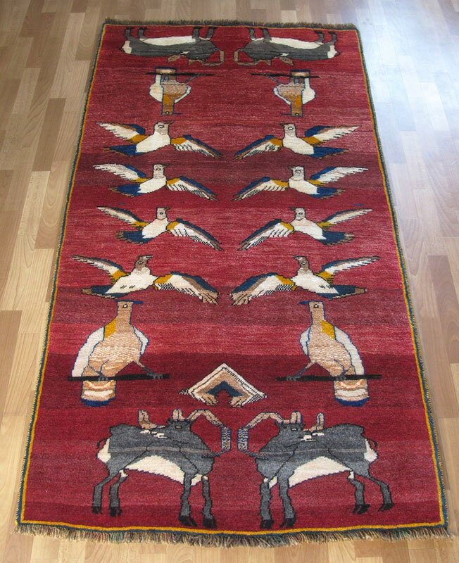 ギャッベ イラン製 214×118cm 手織り ウール100% 天然素材 草木染 トライバル 絨毯 じゅうたん ラグ マット ギャベ カシュガイ (品番:ALB-4172）