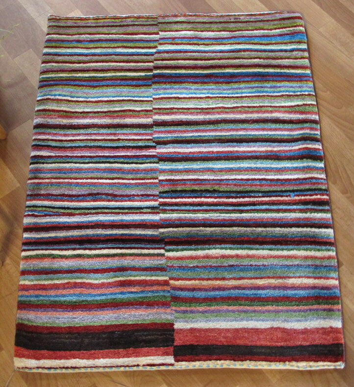 イラン製 ゾランヴァリ ギャッベ 玄関マット 114×87cm 手織り 天然 ウール100% 草木染 おしゃれ かわいい 北欧 ラグ 絨毯 マット ラグマット カーペット 厚手 屋内 室内 ギャベ 床暖房対応 ホットカーペット対応 ボーダー (品番:ZS-1031)