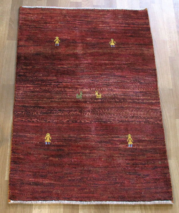 イラン製 ゾランヴァリ ギャッベ 玄関マット 115×77cm 手織り 天然 ウール100% 草木染 おしゃれ 北欧 ラグ 絨毯 マット ラグマット カーペット 厚手 屋内 室内 ギャベ 床暖房対応 ホットカーペット対応 赤 レッド シンプル (品番:ZS-1156)