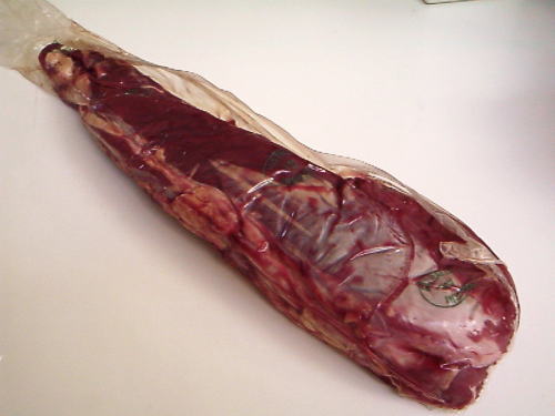 オーストラリア産　仔牛フィレ肉（1本 約1.2kg）