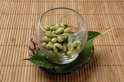 【大豆・枝豆】ひたし豆国内産青大豆を100％使用。薄味で調味した伝統的なひたし豆です。お料理の材料やおつまみに最適です。