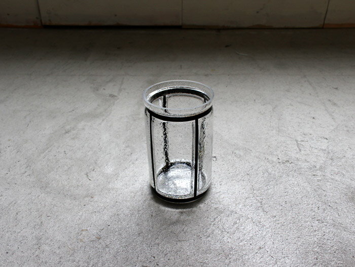 バブルガラス アイアンライン フラワーベース（S） アイアンとガラスの対比が美しいシンプルな花瓶