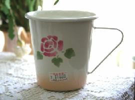 優しい薔薇のマニーローズホーロー　マグカップ