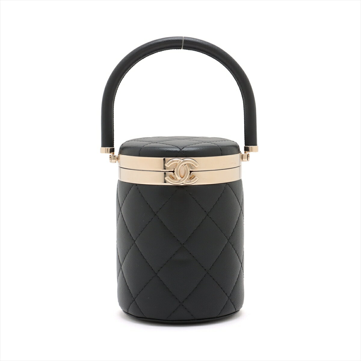 【中古】シャネル マトラッセ ラムスキン バニティバッグ ブラック ゴールド金具 AP3347