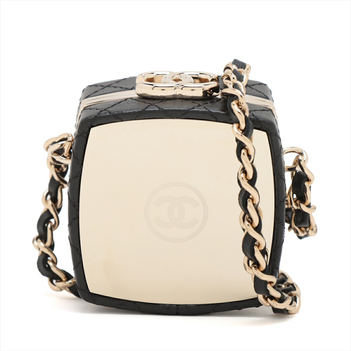 【中古】シャネル マトラッセ ラムスキン チェーンショルダーバッグ ブラック ゴールド金具 31番台 AP2425