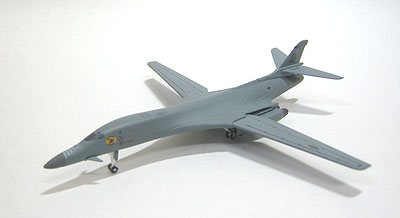 ドラゴンウォーバーズ ダイキャスト製 エアプレーンモデル 1/400 B-1B ランサー エルスワース空軍基地 第28爆撃航空団[ガリバー]《発売済・取り寄せ品》