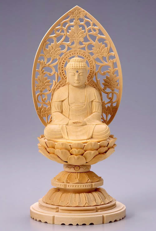 【送料無料】仏像　座釈迦（白木・丸台座）　3.0寸　お値打ち価格の白木製仏像です。オプションで金泥も付けられます。