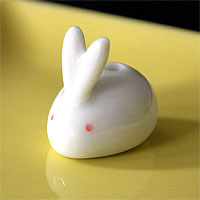 日本香堂　陶器香皿＆ウサギ香立（イエロー）【レビューを書くと5％OFF】【可愛い♪】うさぎの香立てと香皿のセット