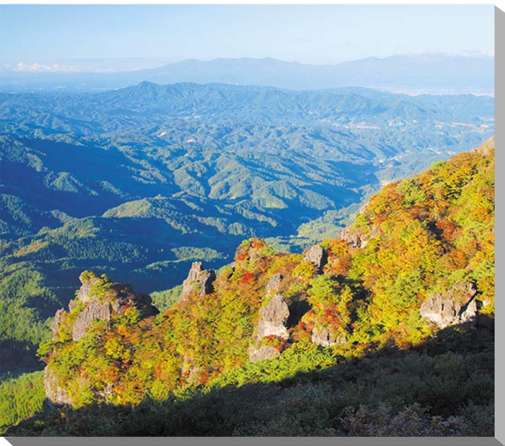 福島/早朝の霊山　秋の紅葉　風景写真パネル　72.7×60.6cmFUK-046-F20　【楽ギフ_包装】 【楽ギフ_のし宛書】 【楽ギフ_名入れ】ポスターとは違うそのまま飾れる額のいらないインテリア