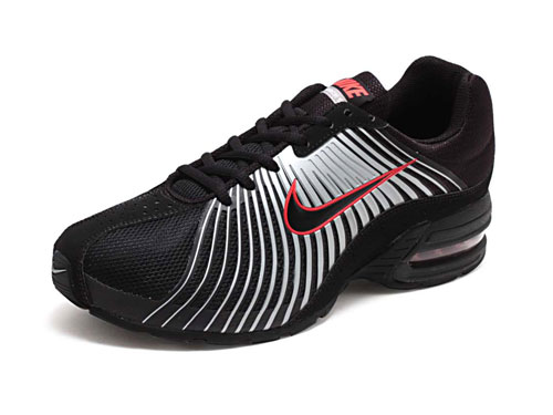 送料無料！NIKE（ナイキ） AIR MAX TORCH + 5（エア マックス トーチ + 5） 366643 002 ブラック/ブラック/メタリックシルバー