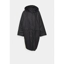 ショッピング防水 ピーシーズ レディース コート アウター PCRAINY OVERSIZE RAIN JACKET - Waterproof jacket - black