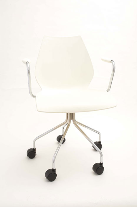Kartell/Je(BR }WXgbeB)Ƌ/֎qMaui/}EC(LX^[A[)