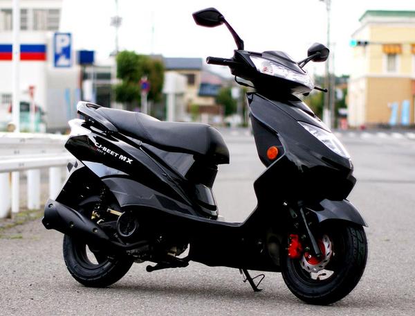 2012モデル　125ccスクーター　ホークZ ブラック欧米で認められた高品質のスクーターです。