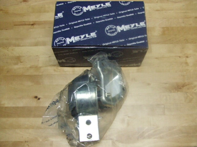 MCCスマート　MEYLE エンジンマウント強化タイプ右社外品