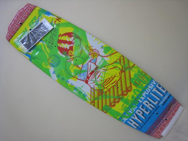 送料無料！ウェイクボード 2011 ハイパーライト Hyperlite B-SIDE 136cm 【マラソン201207_趣味】 【マラソン1207P02】