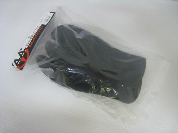 送料無料★最新2012モデル★BE WET★正規品 MAGIC ROYAL MITTEN GLOVE 3mm