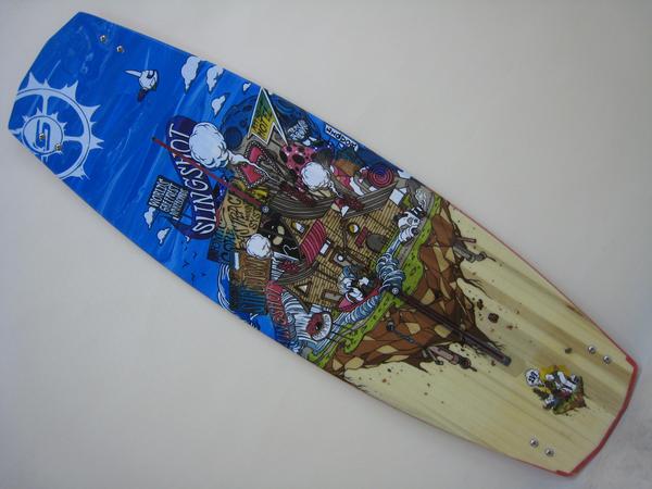 送料無料！ウェイクボード 2012 スリングショット SLINGSHOT Shredtown 139cm 02P17Aug12