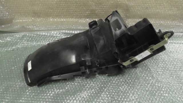 バイクパーツ　VT250F　MC15-1010xxx　の　リアインナーフェンダー *1698367721　【中古】【送料込】