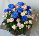 ブルーローズとピンクバラのアレンジメント【ブルーローズ】【青いバラ】【誕生日 花】
