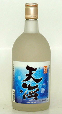 【樫樽熟成の甘い香りとフレッシ ュな柑橘系の香りのコラボ】天海　黒糖焼酎　25％　1.8L