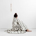 bastisRIKE | THE GRID - COTTON BLANKET (black & white) | uPbg k Vv mN CeA 