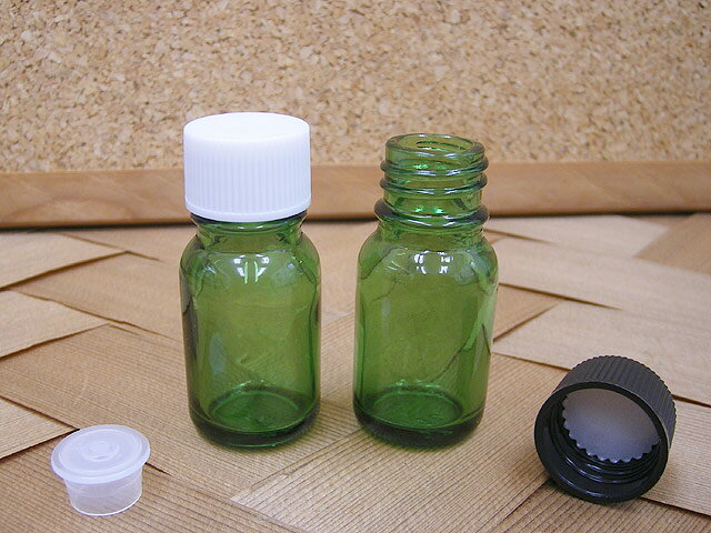遮光瓶グリーン　10ml　穴開き栓付オリジナル化粧品・アロマにもおすすめ遮光ビン　