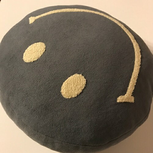 ニコ　ラウンドクッション　マイクロフリース　グレー　ブークレ刺繍　NICO ROUND CUSHION　t18001-9【クッション／スマイル／スマイルクッション／円形クッション／ACCENT／アクセント／2017AW】【楽ギフ_メッセ入力】