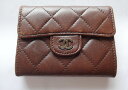 50%OFF CHANEL シャネル 名刺 入れ カードケース レザー ココマーク マトラッセ レディース パスケース シルバー ミニ財布 小物 小銭入れ有り ブラウン【中古】c-002