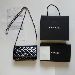 <strong>CHANEL</strong> シャネル マトラッセ <strong>チェーンウォレット</strong> 黒 正規 パテント ブラック シャネルレディース サイフバック レザー 斜め掛け 肩掛け ポシェット 入学式 卒業式 鞄 かばん 本物 中古