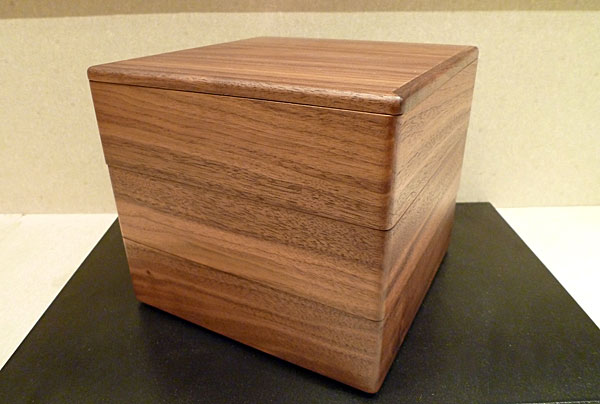 三段重箱　ウォールナット　(木製 越前漆器)