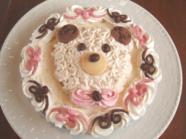 手作り誕生日アイスケーキ・ハッピークマさん5号お誕生日の贈り物に♪ かわいい♪くまのアイスケーキです。喜ばれます！