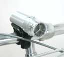 明るいヘッドライトは如何ですか？自転車と同時購入時で、送料　工賃 “ 無料 ”！！超〜明るい　3LED ヘッドライト　点滅点灯可能　JY-807