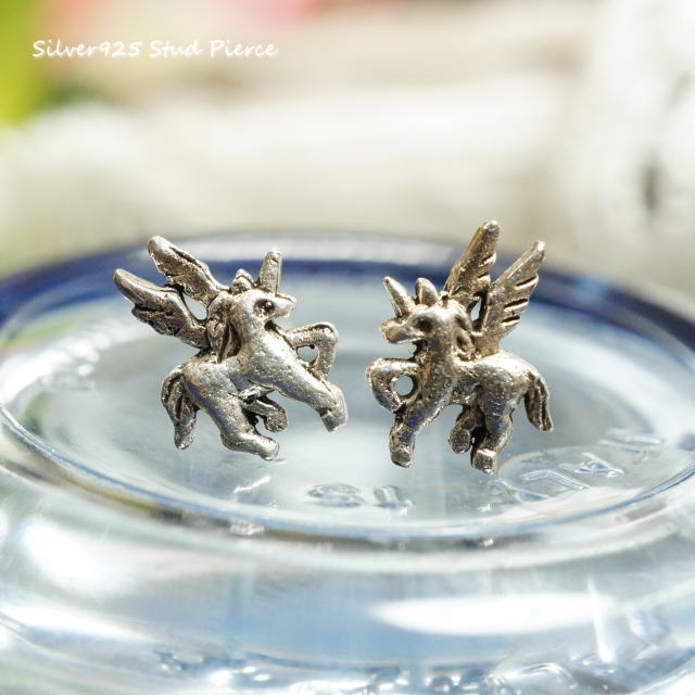 【選べる3点福袋★対象商品!!】【シルバーピアス】愛くるしい羽根の生えたペガサスピアス 【シルバー925 silver925 シルバーアクセサリー スタッドピアス ペガサス 馬 レディースピアス】