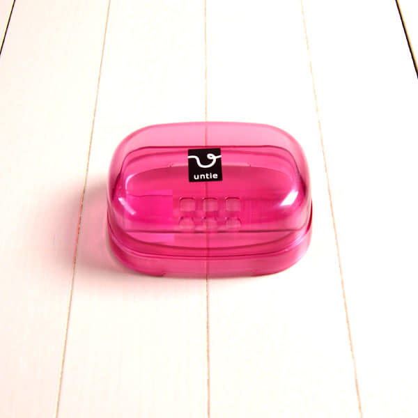 石鹸箱　E「アンティクリスタル」（ピンク）【ソープディッシュ/お風呂/収納/ソープトレー】クリスタルのような透明感が美しい−untie Crystal−　アンティクリスタルのバスグッズシリーズ。カラフルな4色展開。