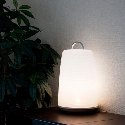 充電式LEDランタン 【最大70時間可動】 懐中電灯lantern LEDランプ 充電池式 タッチセンサー 防災グッズ 防災用品 懐中電灯 LEDライト【10P23Sep11】