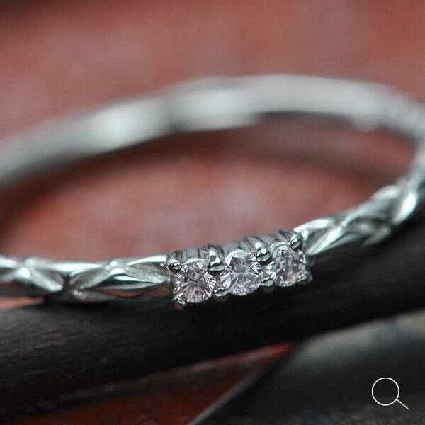 Stacking Ring<strong>アーガイル</strong>産<strong>ピンクダイヤモンド</strong>リングPT900 K18 K10対応　PT,K18はご注文後弊社で金種選択に記載のある金額を加算しご連絡します 誕生石 4月 春色ピンク