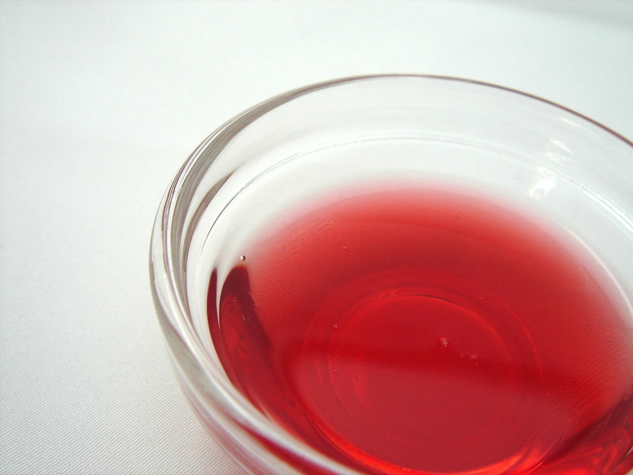 100％花弁だけで作った優雅な香りの薔薇のお茶（ローズティー）25g驚きの香りと味と色の薔薇（島根県産）