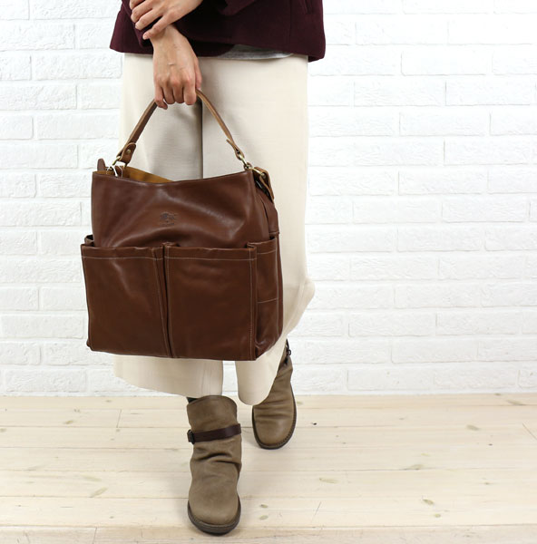 IL BISONTE(イルビゾンテ)ソフトレザー ポケット付き 2WAY ショルダー バッグ・5432408311-0061402【メンズ】【レディース】【楽ギフ_包装】【--】