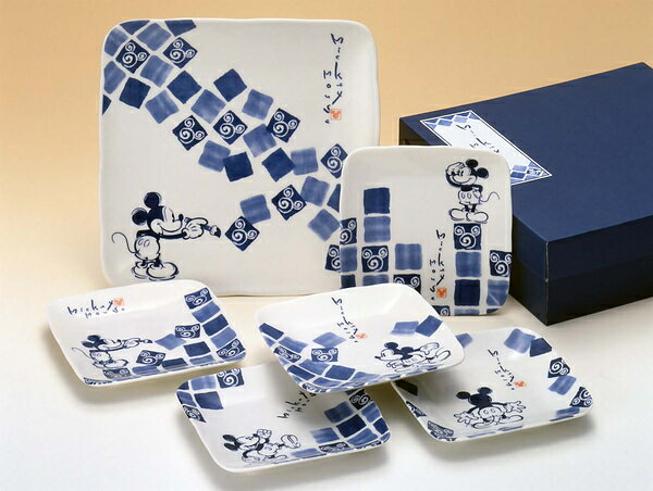 【DISNEY(ディズニー)】　「子供から大人まで世界中で大人気のキャラクター　Micky Mouse(ミッキーマウス)＆Minnie Mouse(ミニーマウス)の食器」　MICKY JAPANESQUE 　パーティーセット