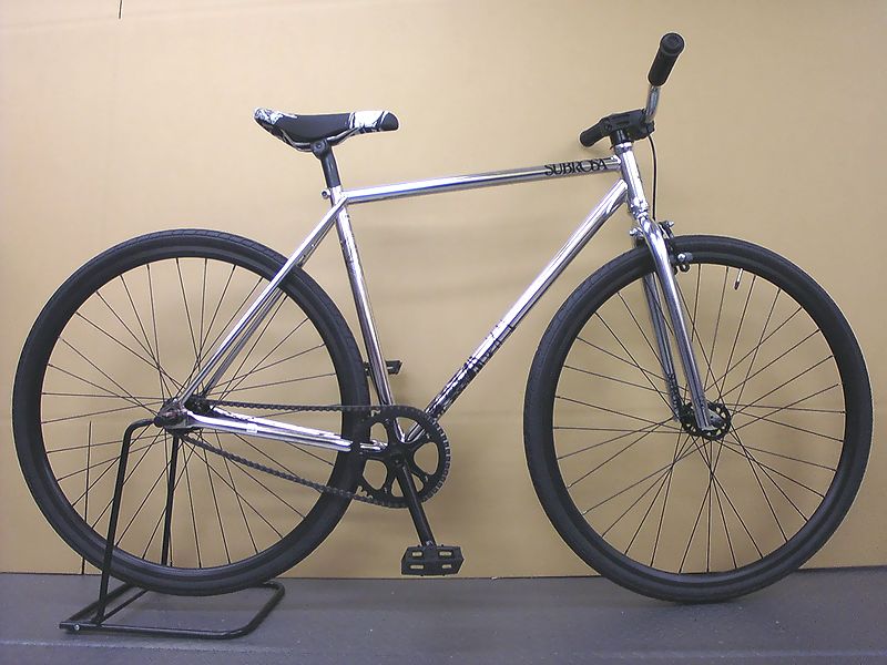 【期間限定セール】 2011年モデル SUBROSA MALUM FIXED PISTBIKE / サブローザ 700C ピストバイク 完成車 トリックに最適!!