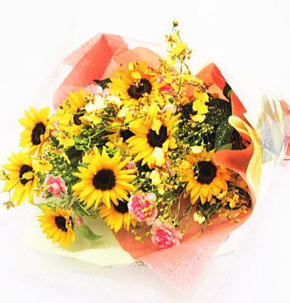 ユニールブーケ★あす楽対応【送料無料】ひまわりをオシャレに贈るならこの花束を：