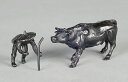 銅製添景「農夫と牛」