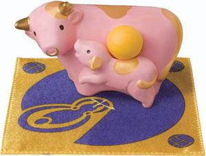 Dr.コパの開運干支 金色の丑(うし)の置物