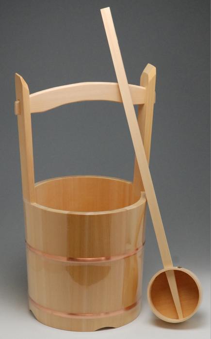 木製 手桶 (大） 柄杓 付 （ 墓参用品 ）（仏壇・仏具・神具のハセガワ/仏壇/楽天/通販）木製の自然な風合いの美しい 木製 手桶