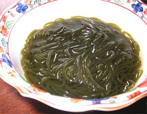 深浦産わかめ100％の【つるつるわかめセット】♪そのまま食べても美味しいし、いろんな料理に応用も！