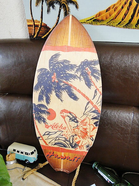 ミニサーフボード(アイランドガール) ■ こだわり派が夢中になる! 人気のアメリカ雑貨屋 アメリカ 雑貨 おしゃれ インテリア 小物 オブジェ 置物 おもしろ かわいい ハワイ雑貨 ハワイアン雑貨 プレゼント バリ雑貨 アジアン雑貨 かっこいい男の部屋