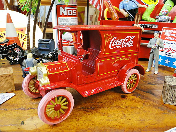 コカ・コーラブランド 1917年フォード・モデルTのダイキャスモデルカー 1/24スケール ■ コカ...:candytower:10029512